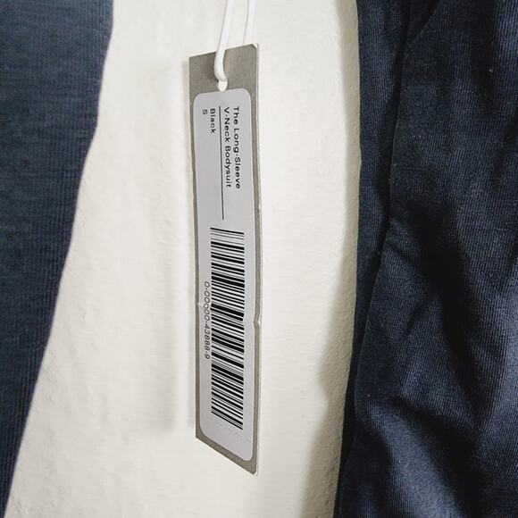 NEW Everlane Black V-Neck Long Sleeve Thong One-Piece Bodysuit Top - Picture 9 of 12